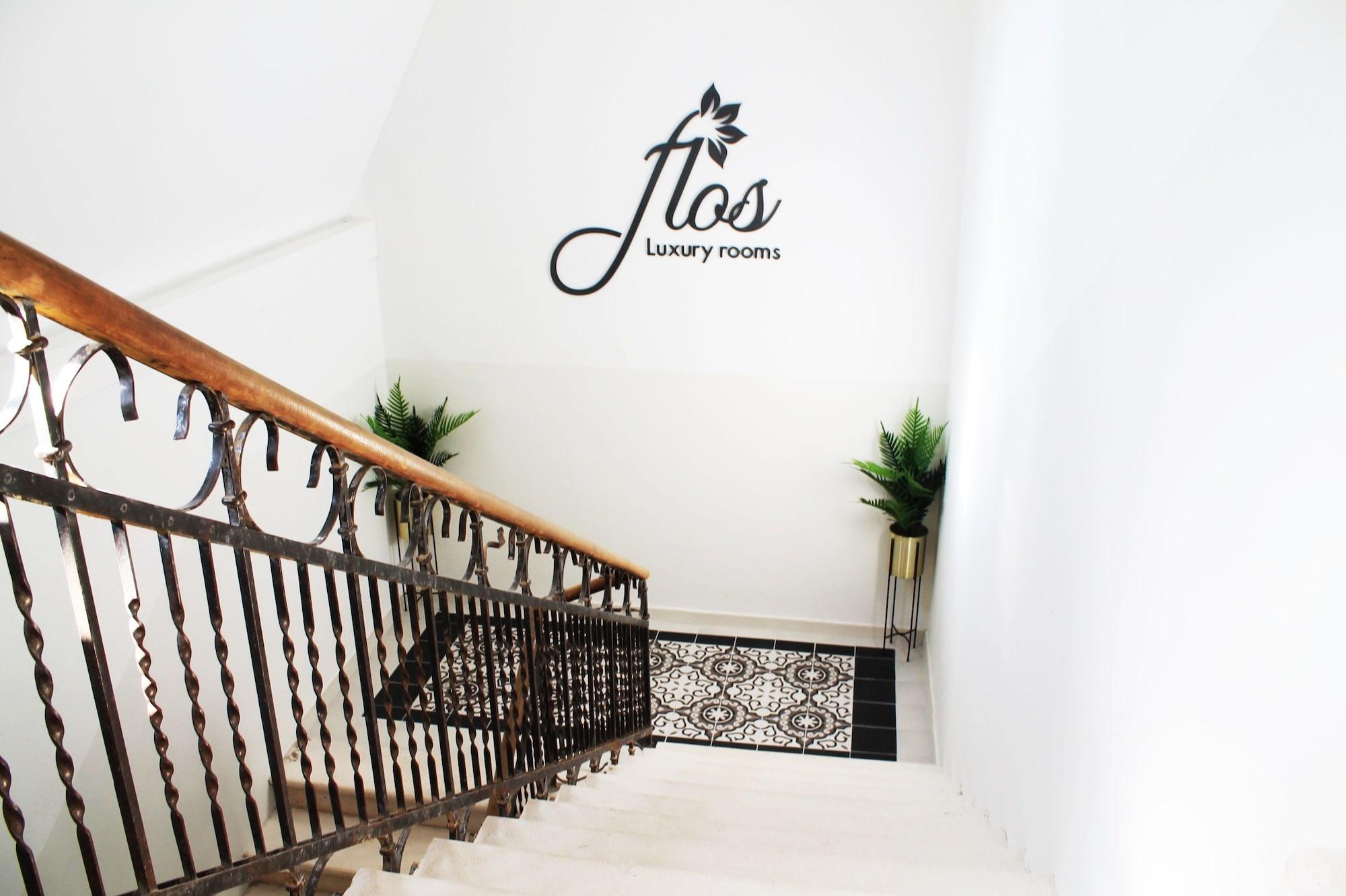 Varios Flos Luxury Rooms