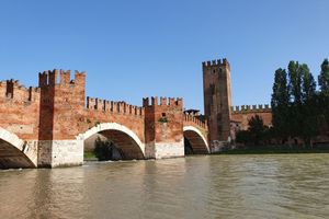 Alojamiento - Hotel Aurora