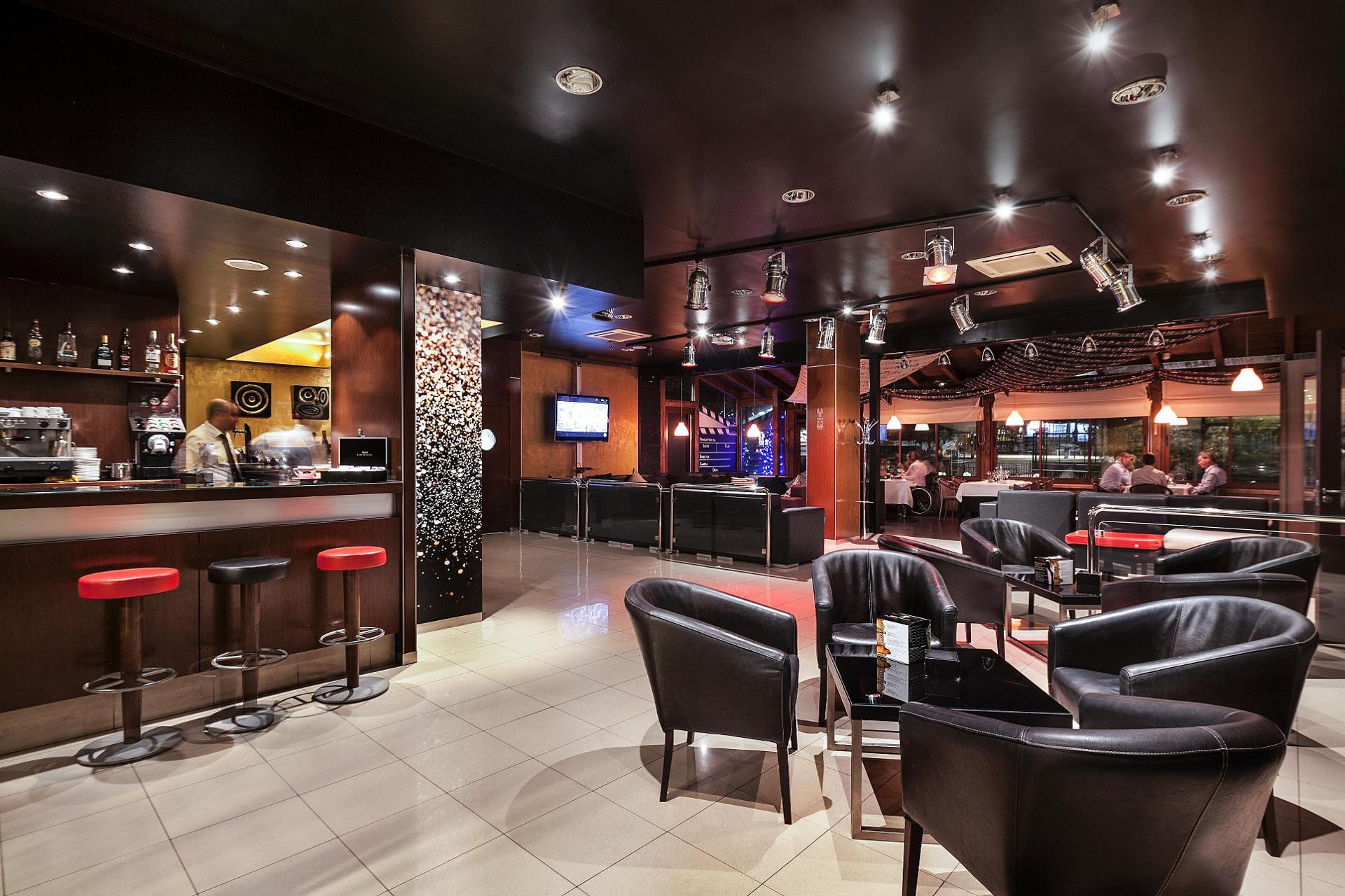 Bar/Salón Hotel Acta Arthotel