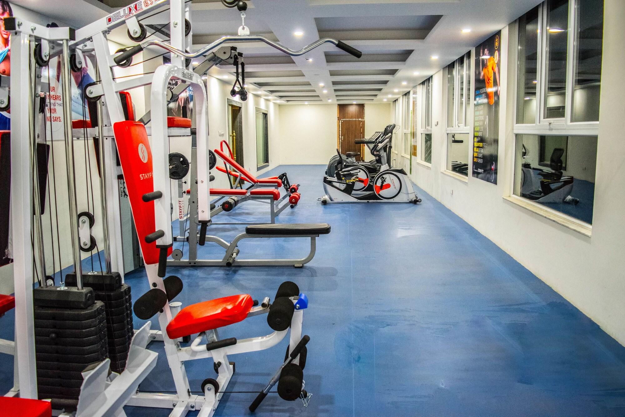 Gimnasio RG Royal Hotel and Convention