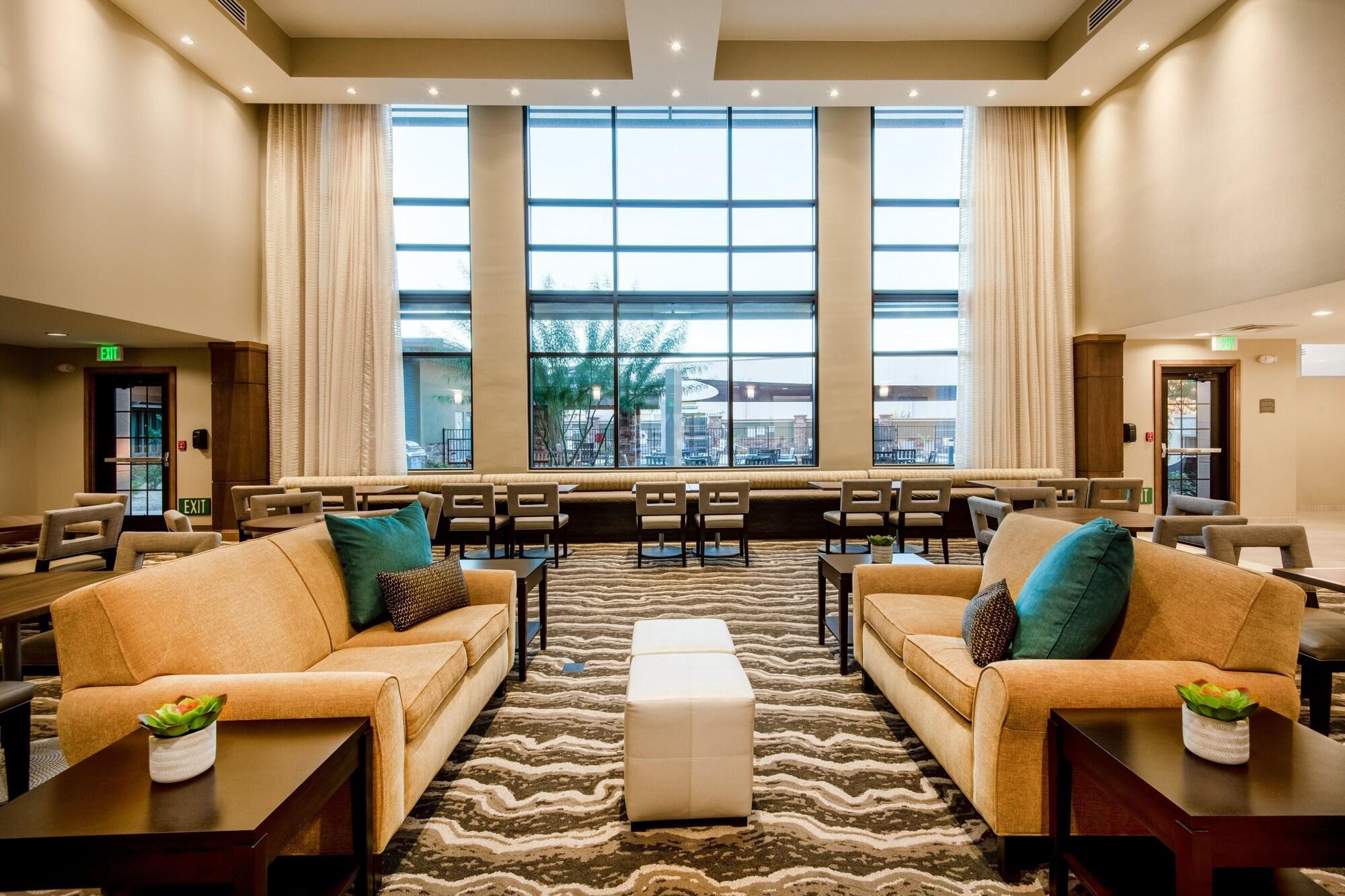 Restaurant Staybridge Suites Scottsdale - Talking Stick by IHG