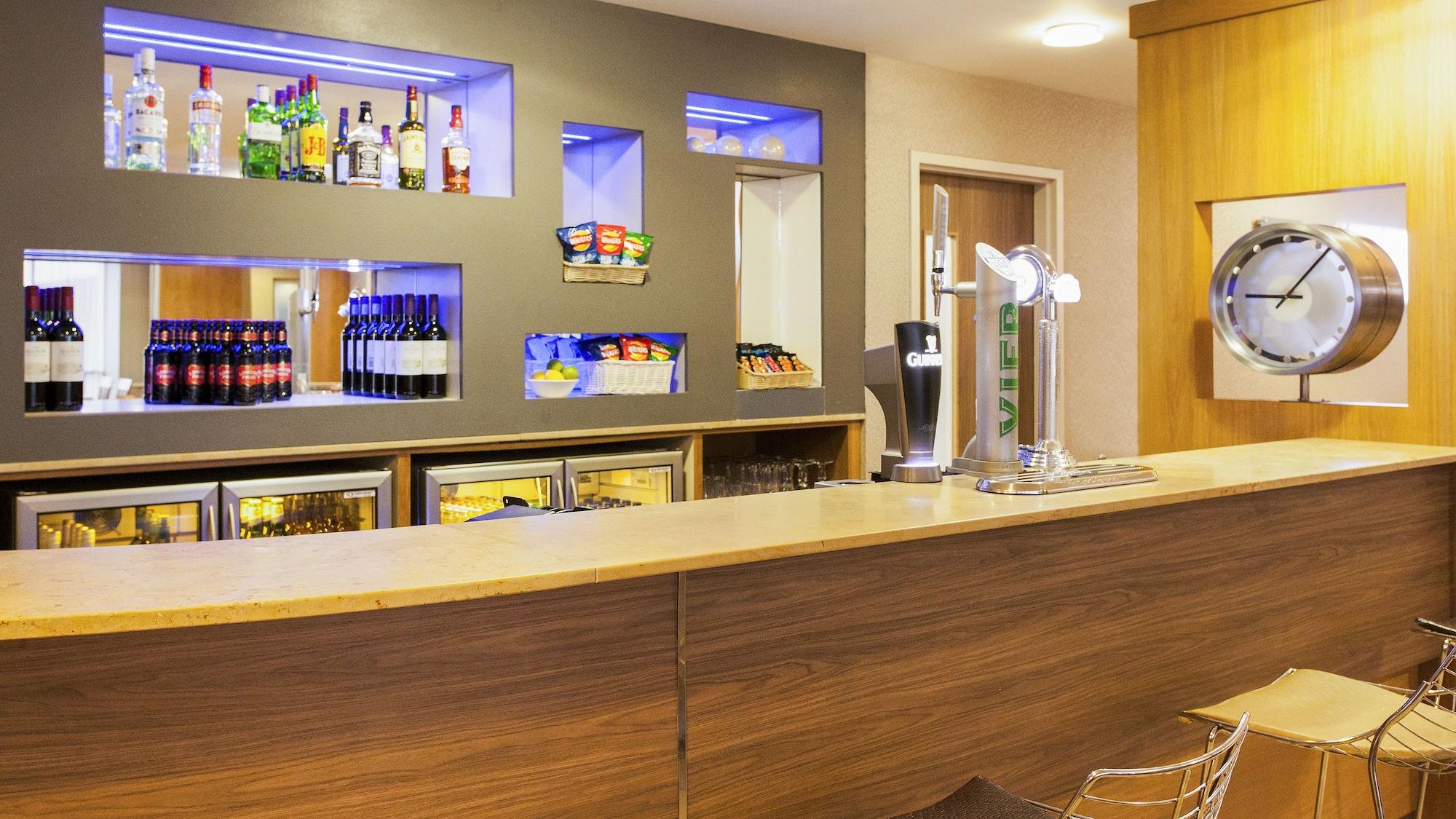 Bar/Salón Holiday Inn Express London - Limehouse by IHG