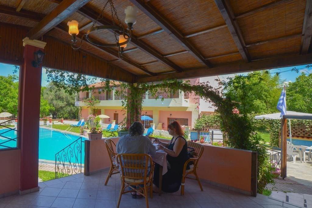 Restaurant Alex Katerina Apartments