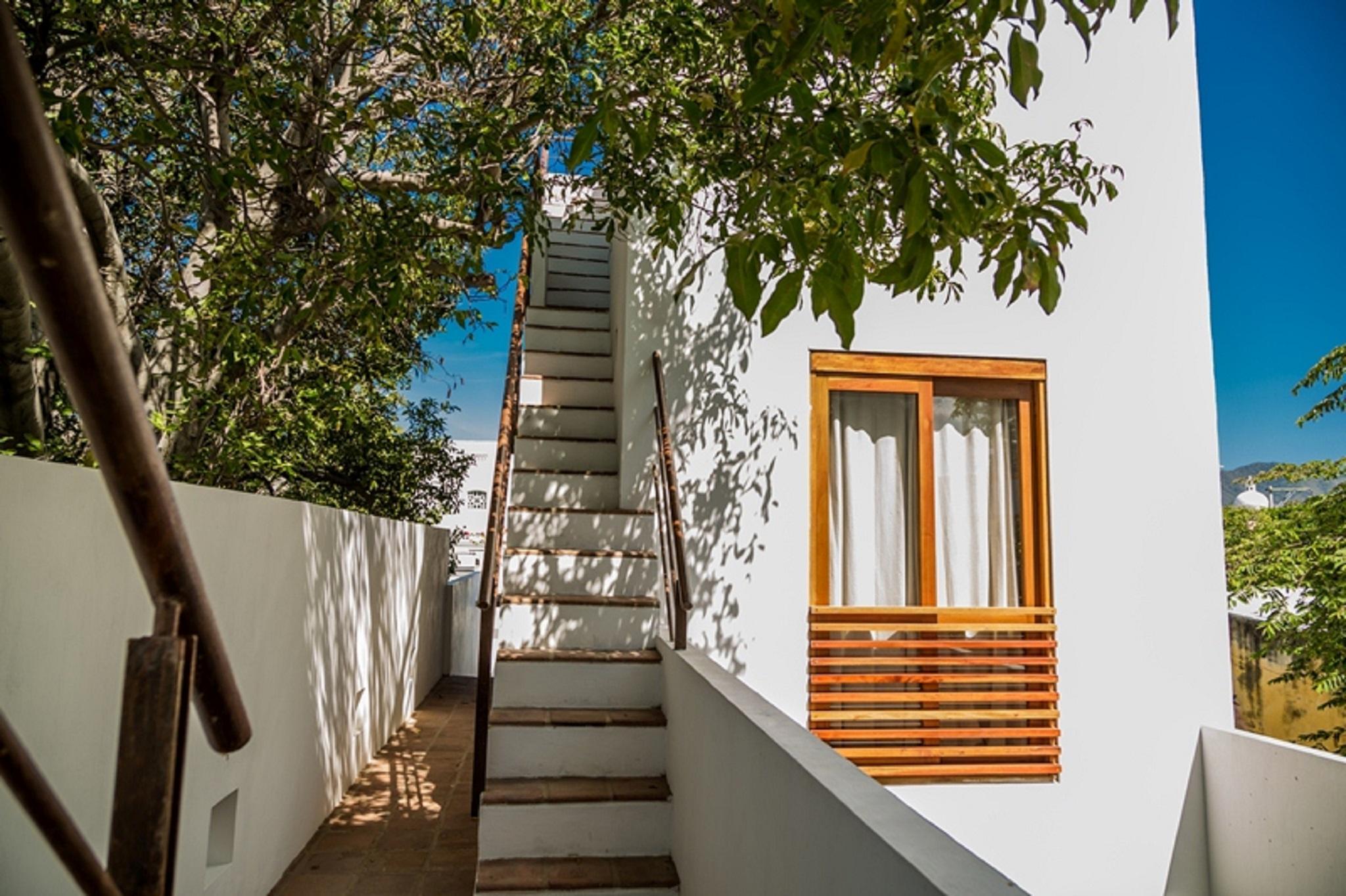 Vista Exterior La Casa del Árbol Hotel Boutique by Xarm Hotels