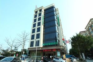 Alojamiento - GreenTree Business Inn HuiZhou South Railway Station DanShui RenMin Road Business Hotel