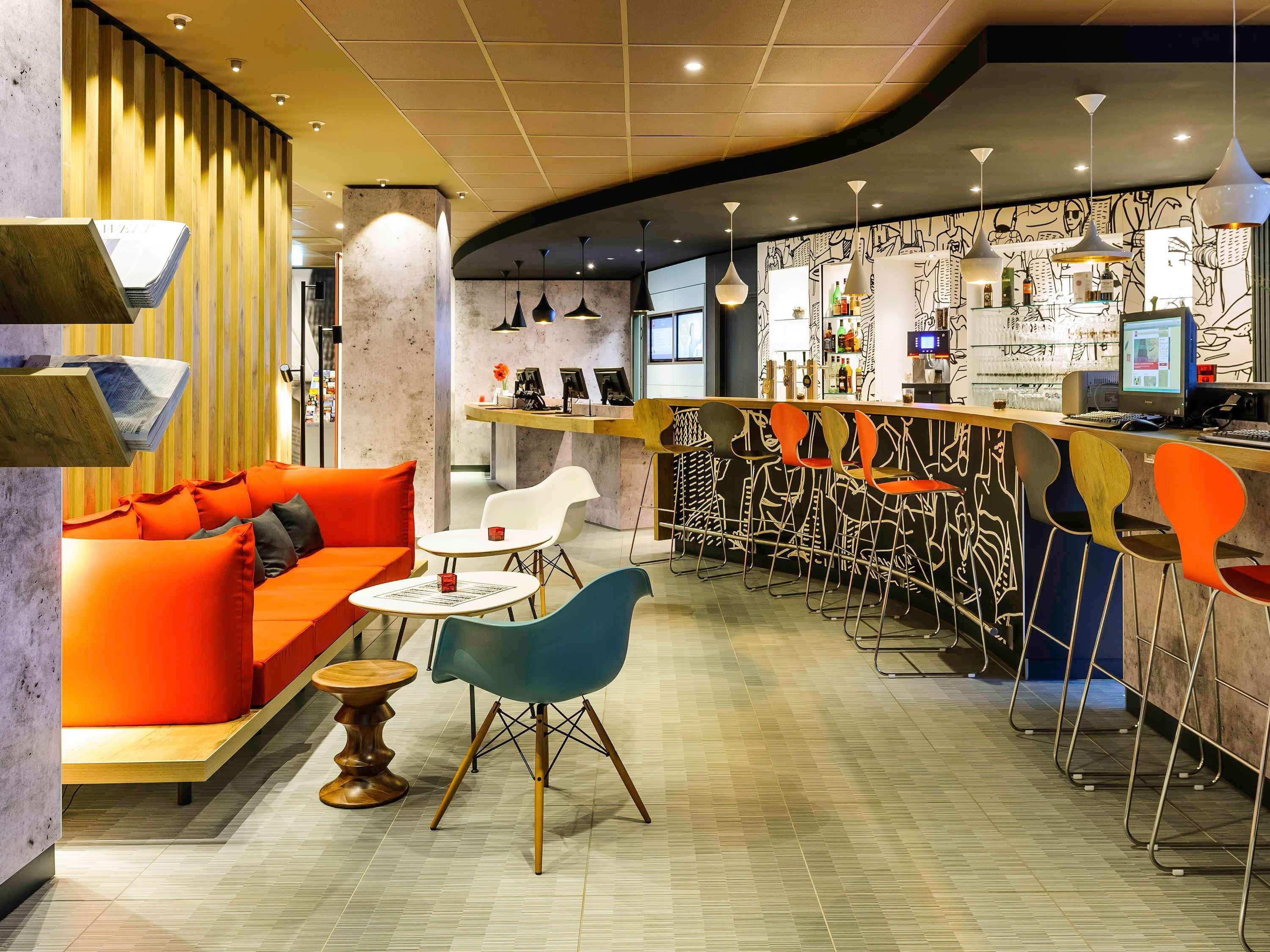 Bar/Salón ibis Hamburg City