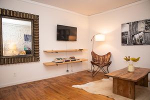 Renta temporal - Sunny Fully Furnished Studio in Chelsea