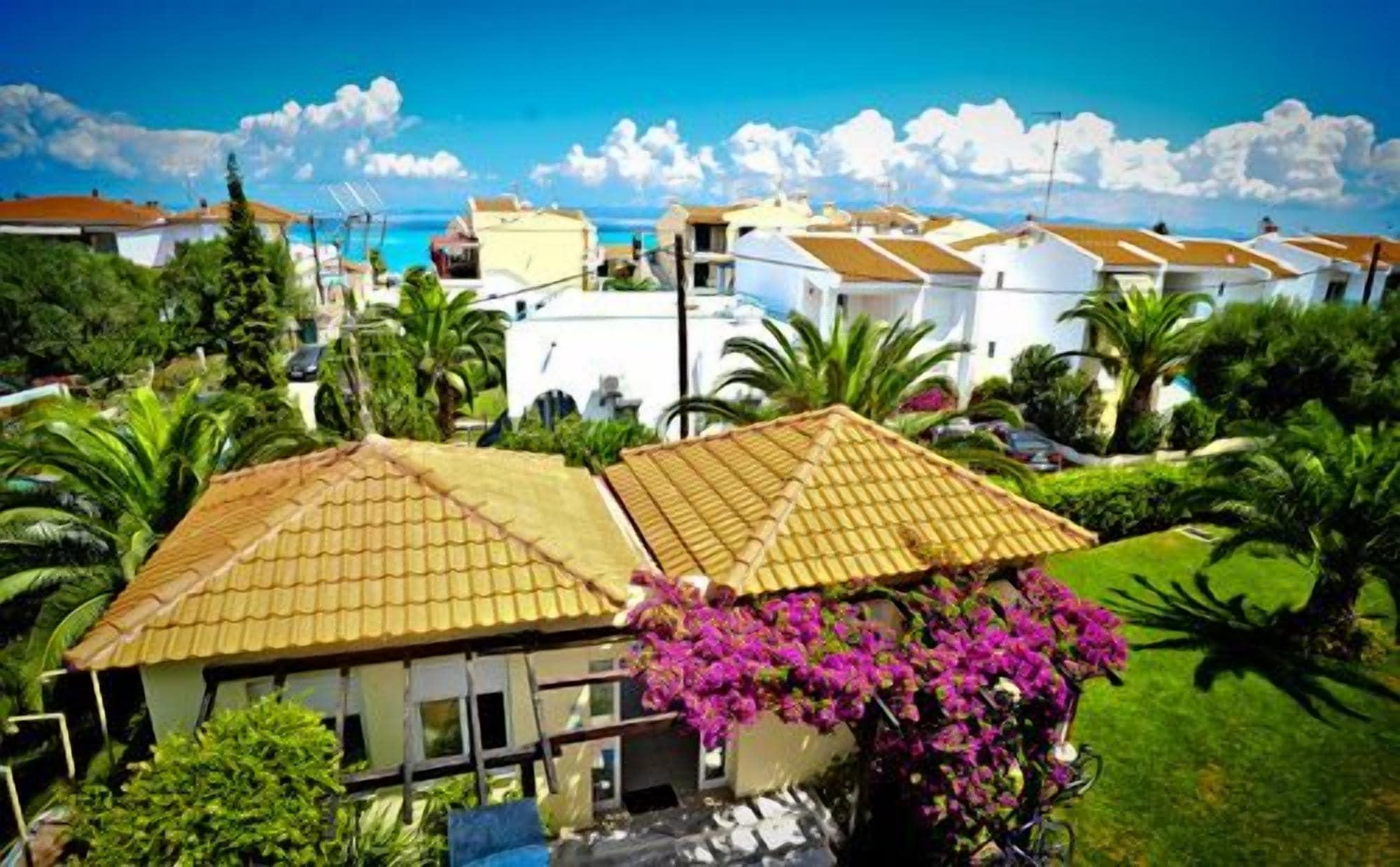 Varios Kapsohora Inn Hotel