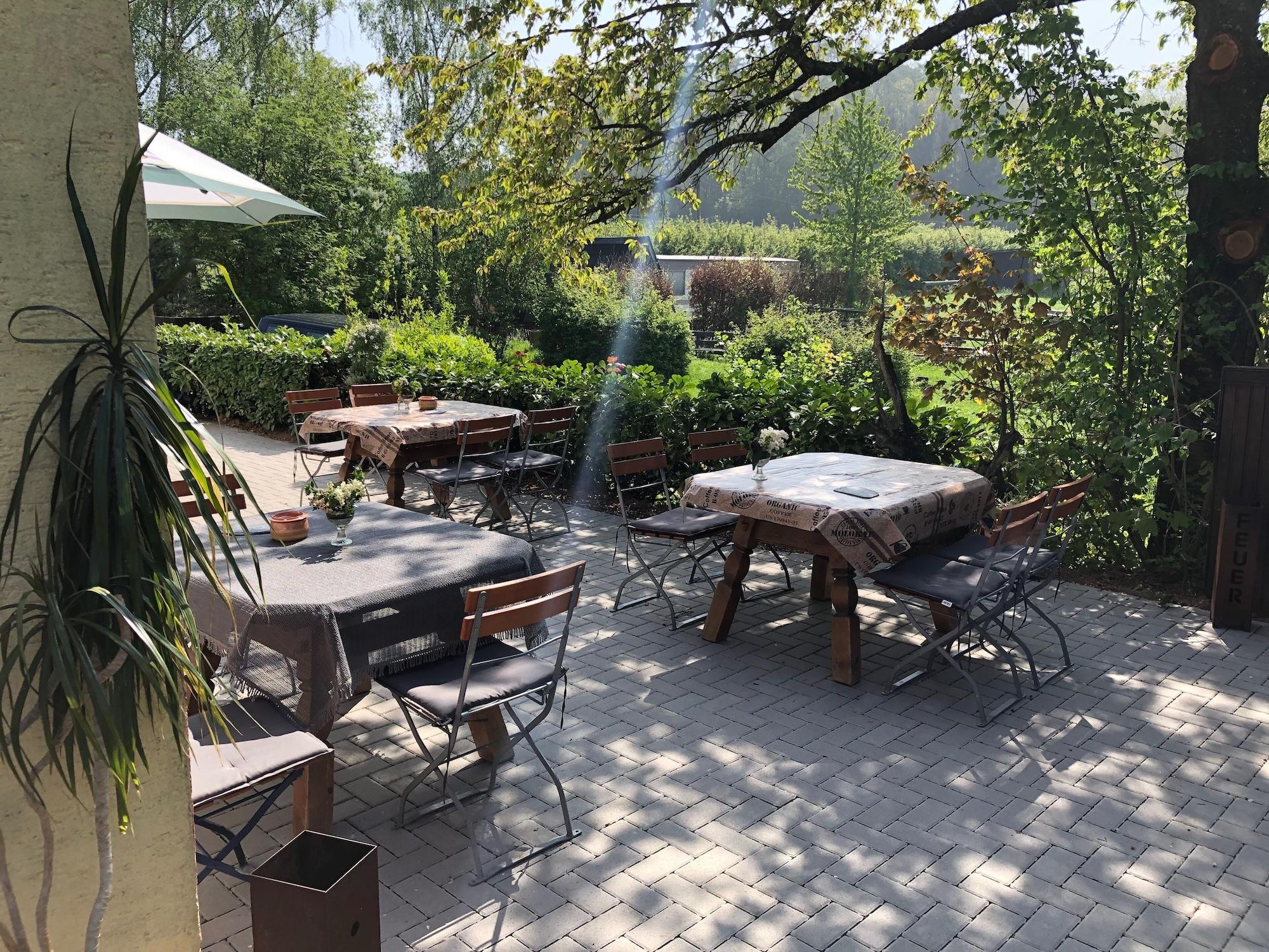 Restaurant Landhaus vor Burg Eltz