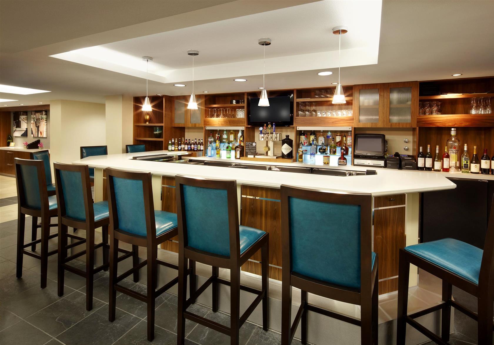 Bar/Salón DoubleTree by Hilton Galveston, TX
