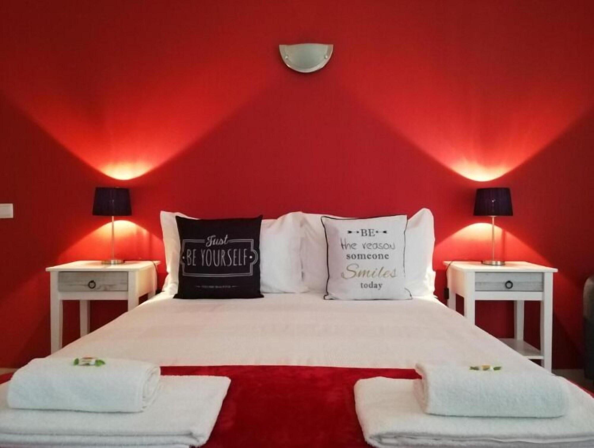 Varios Blue Moon Guesthouse