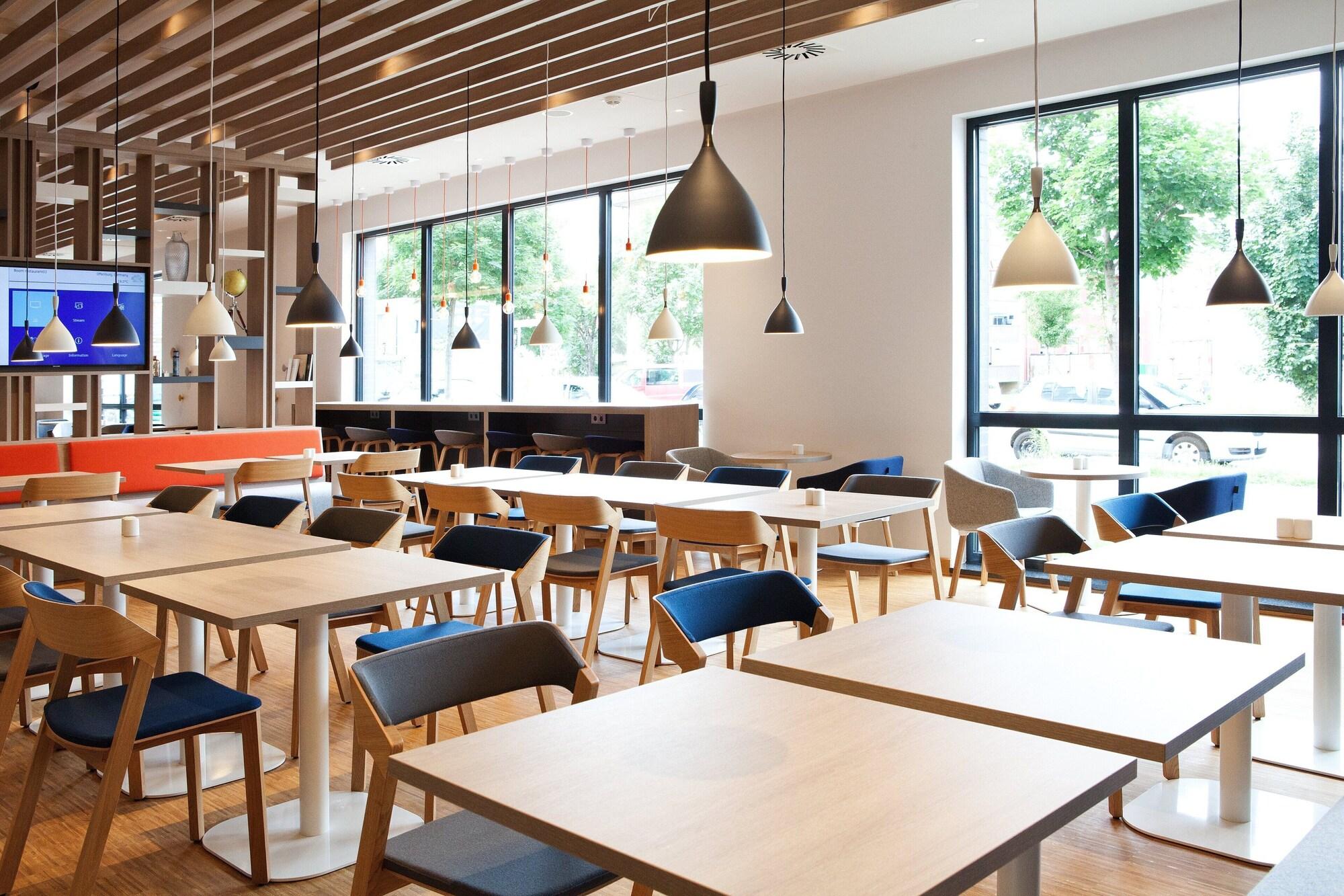 Restaurant Holiday Inn Express Offenburg by IHG