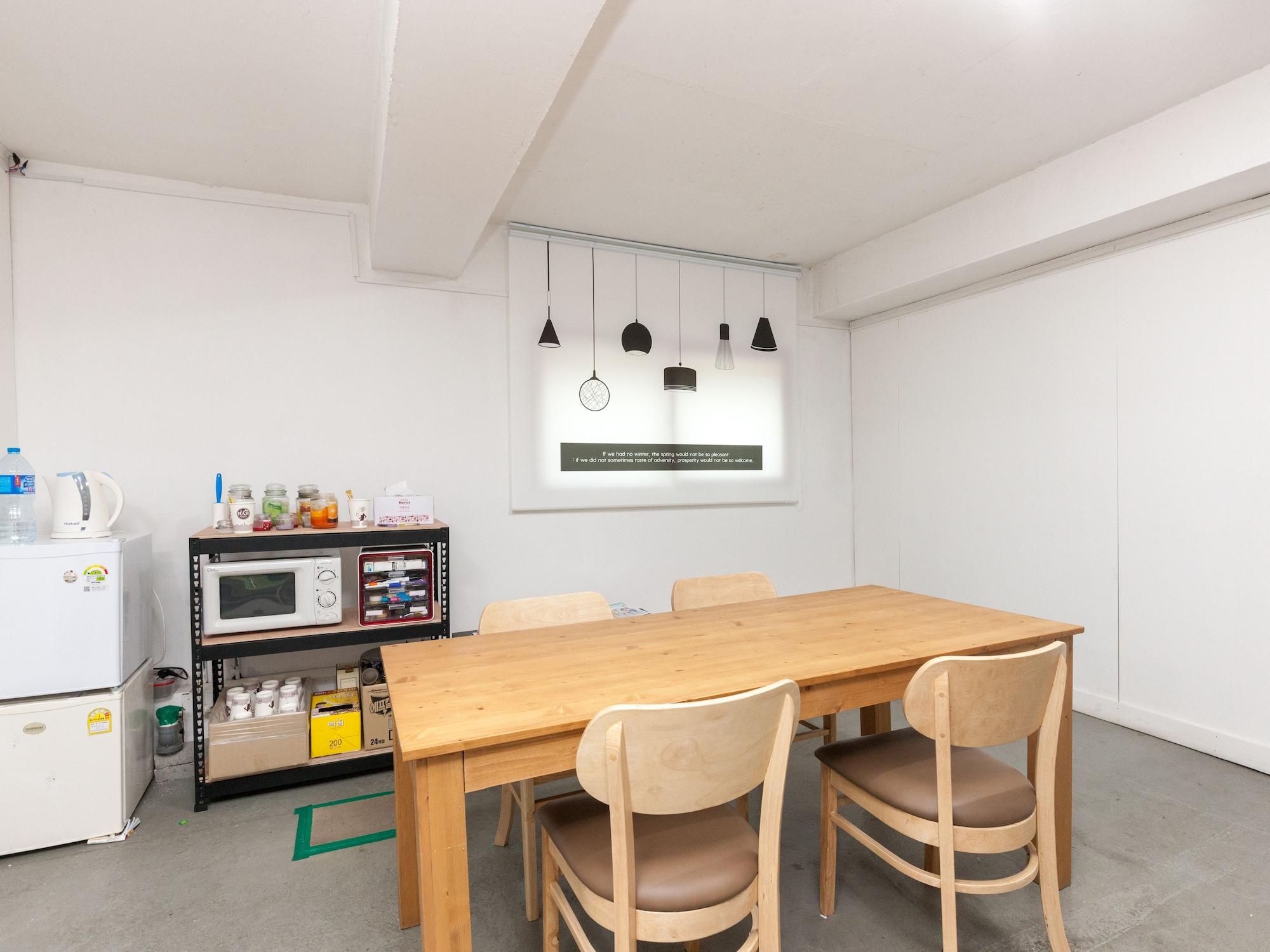 Restaurant Egg Guesthouse Korea