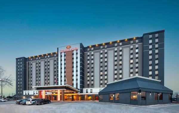 Crowne Plaza Toronto Airport by IHG