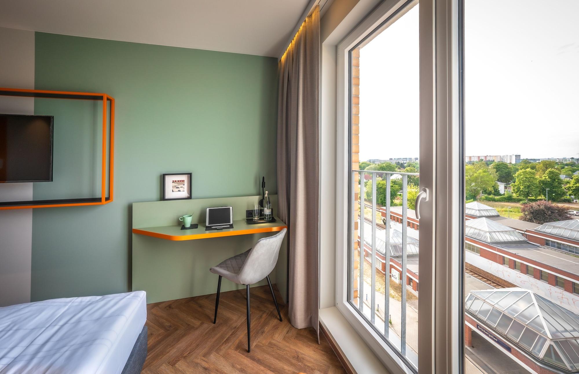 Hotel Loginn Hotel Berlin Airport