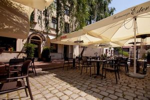 Alojamiento - Hotel Ester
