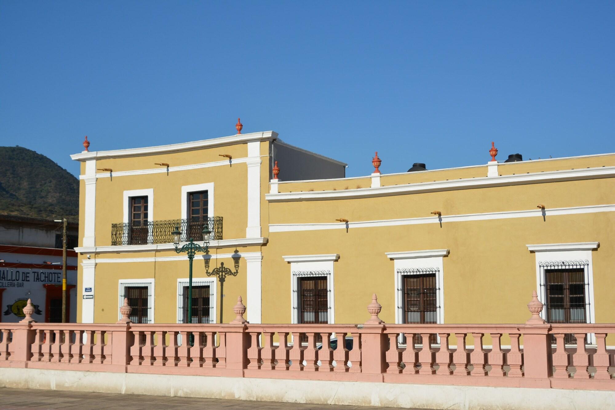Vista Exterior Casa Angeles