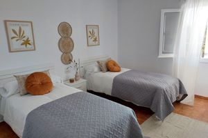 Alquiler Vacacional - Amazing Caleta Beach house front Sea