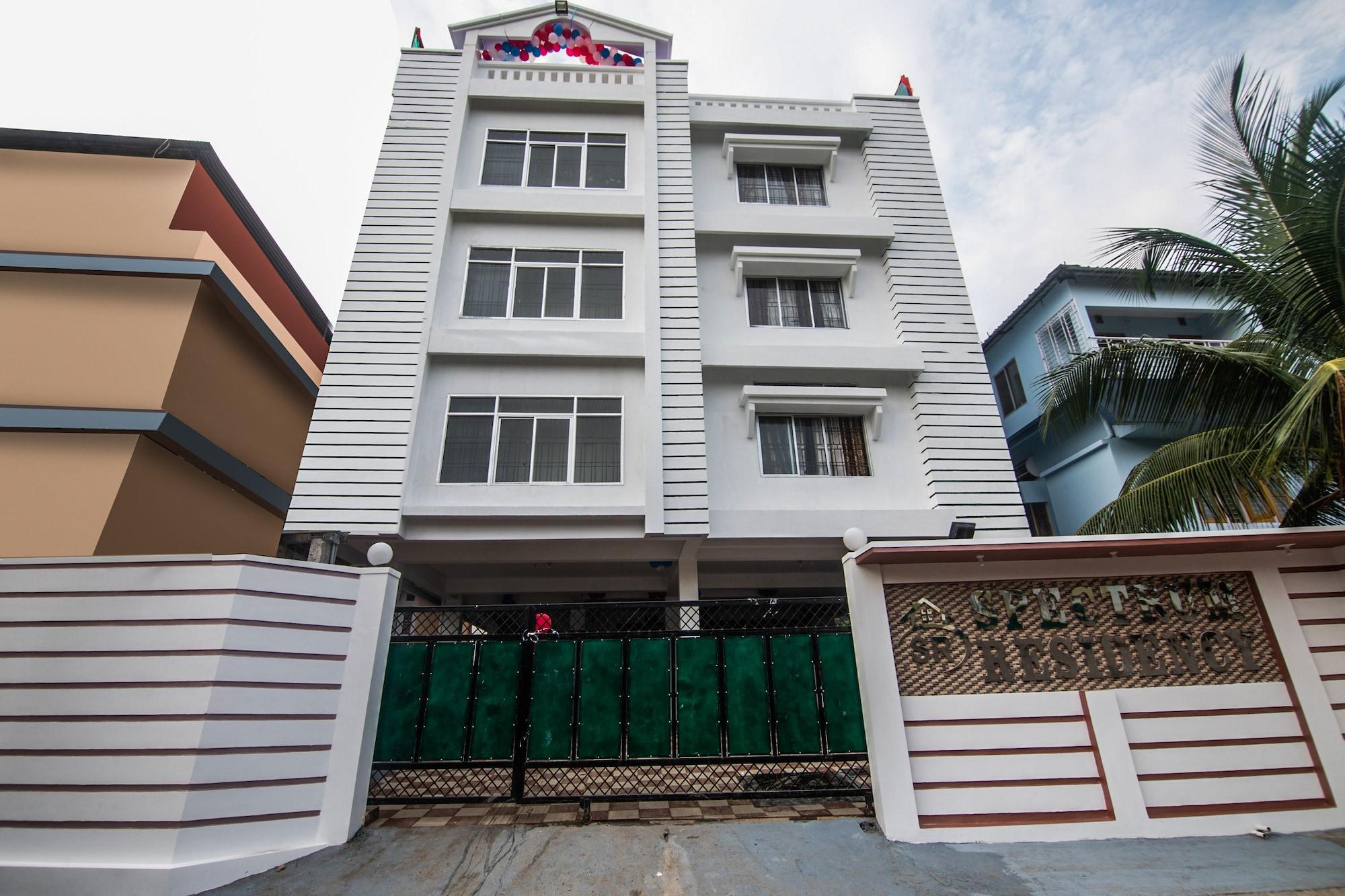 Varios OYO 15700 Spectrum Residency