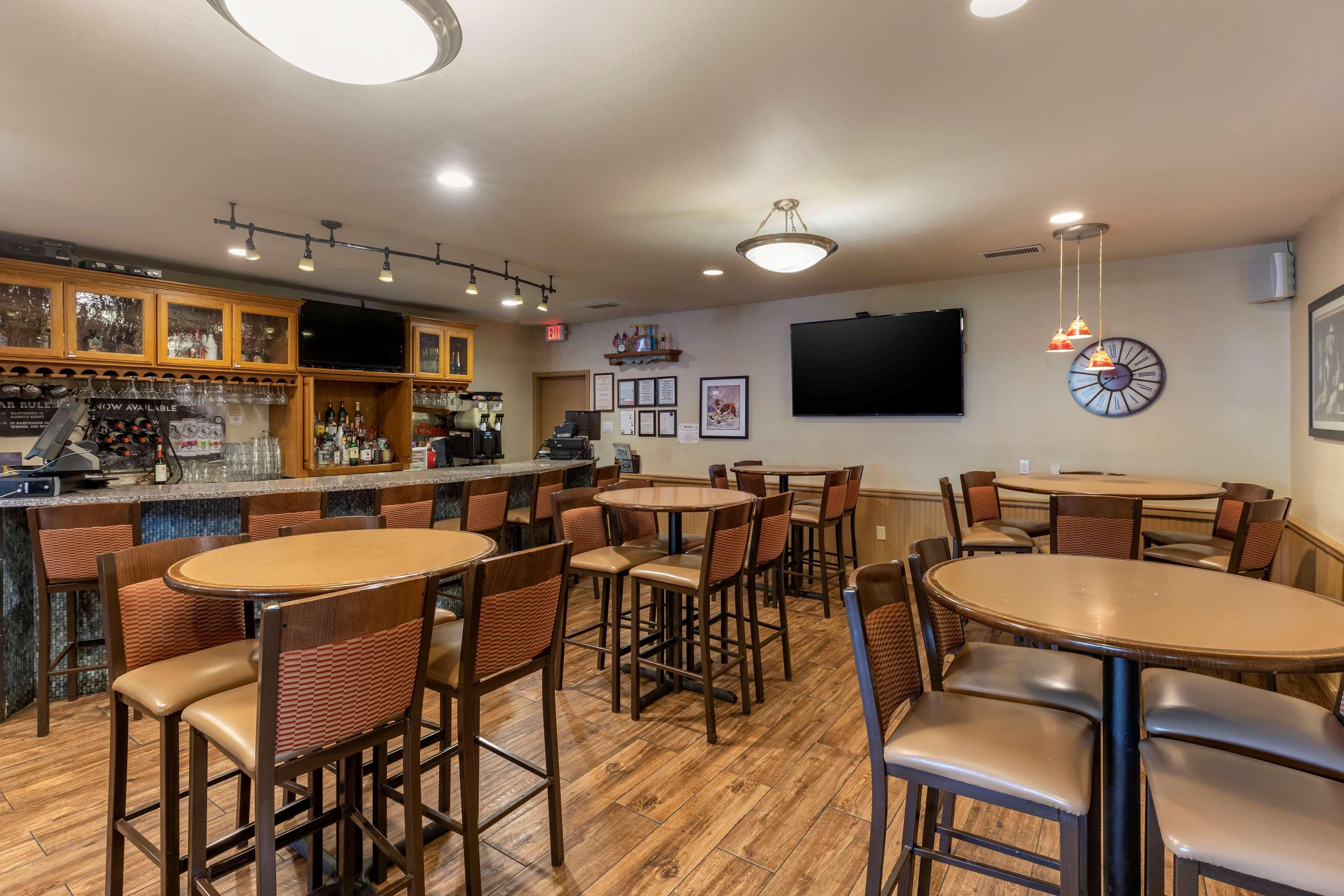 Bar/Salón Best Western Swiss Clock Inn