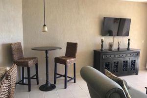 Alquiler Vacacional - Remodeled Condo with Beautiful view of the Sea of Cortez. Avoid the long lines!!