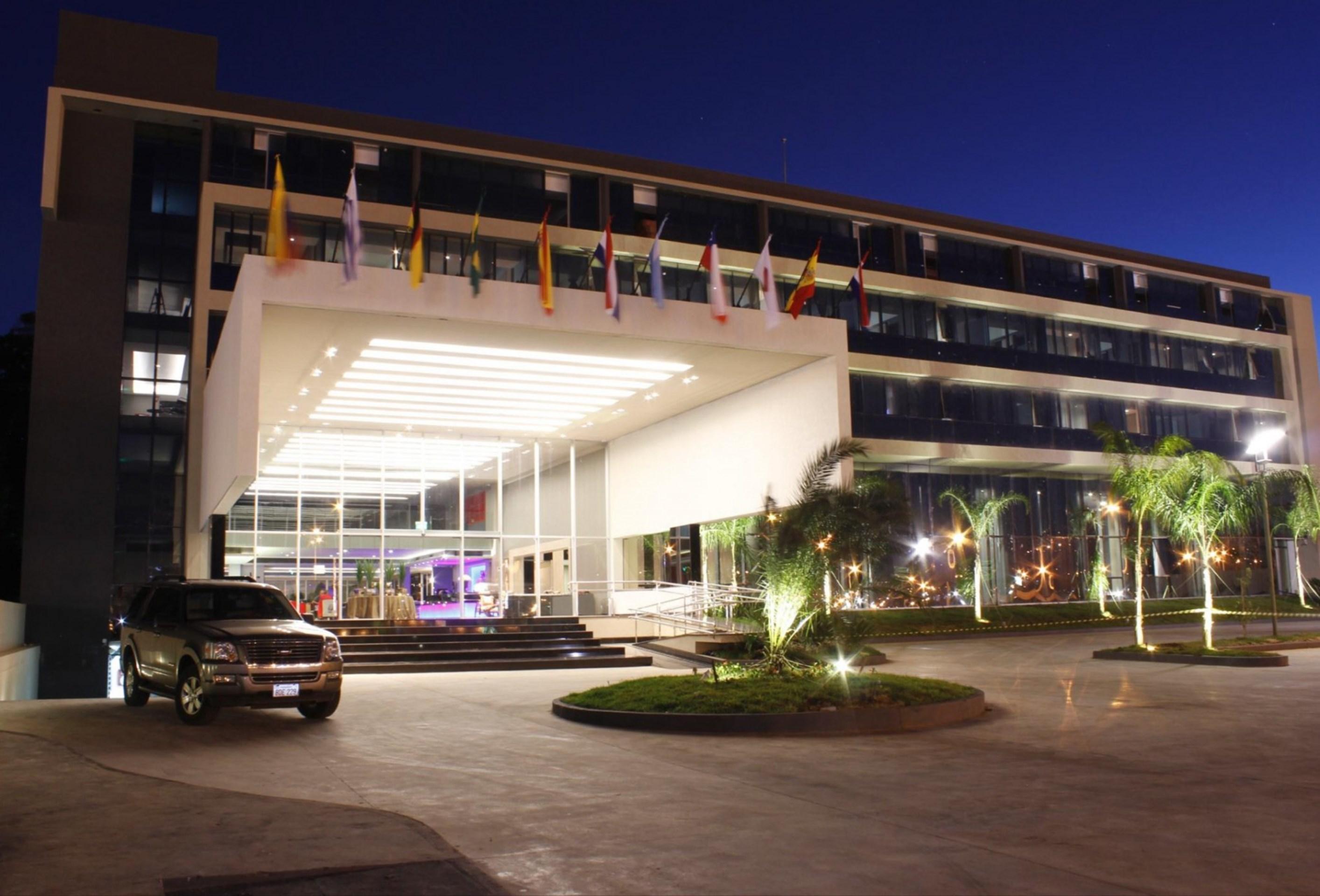 Vista Exterior Savoy