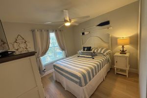 Alquiler Vacacional - Gorgeous Newly Furnished Condo in Gated Golf Course of Stoneybrook