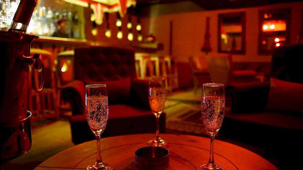 Bar/Salón Rawla Narlai