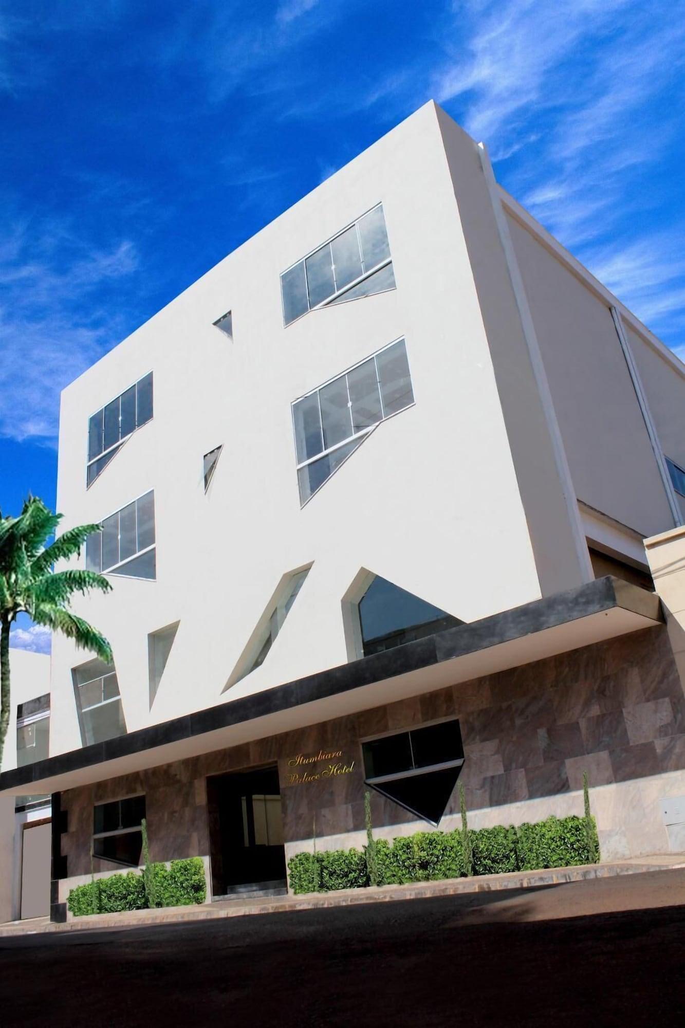 Vista Exterior Itumbiara Palace Hotel