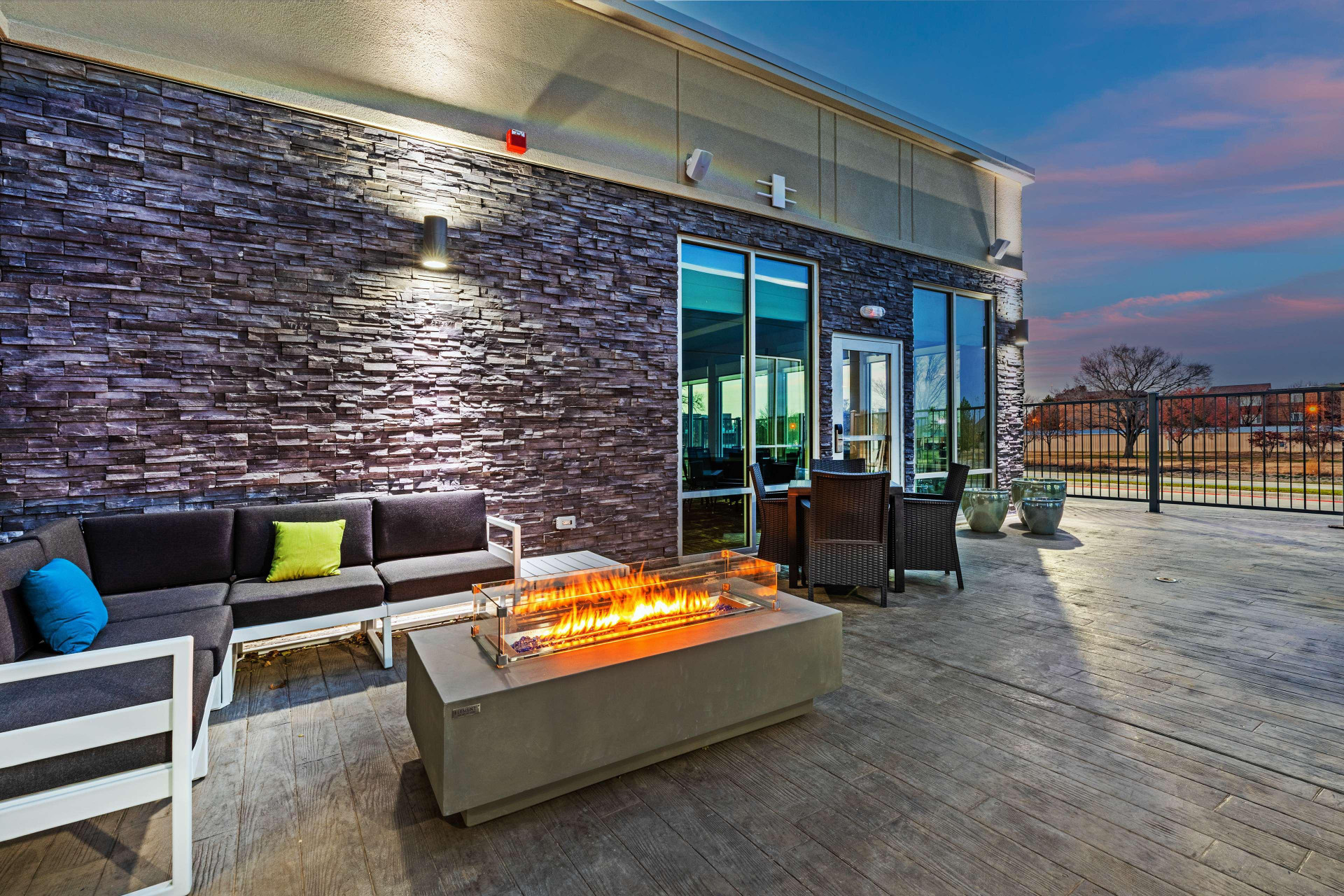 Vista Exterior Hampton Inn & Suites Canyon