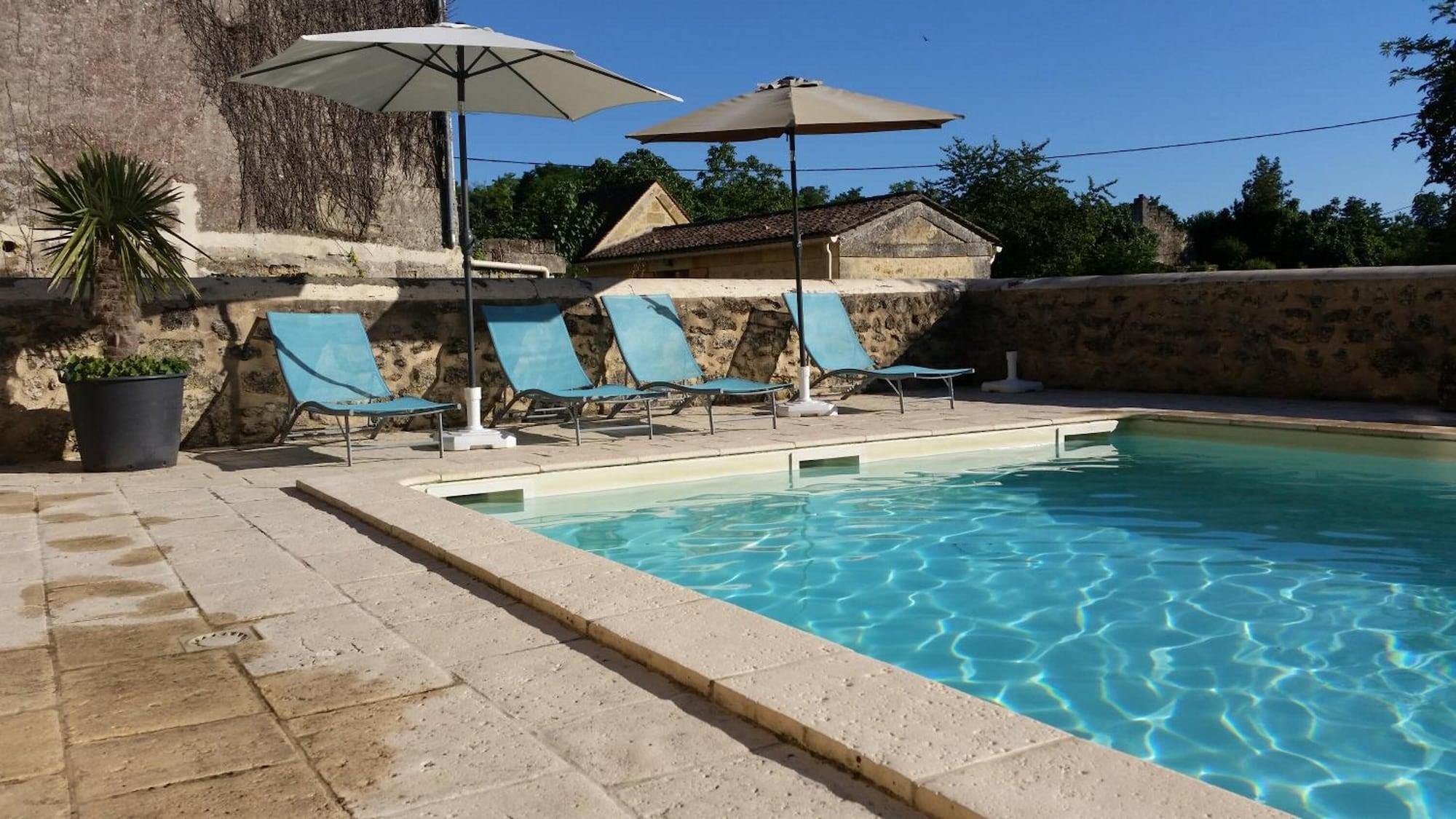 Vista Piscina Château Fleur de Roques