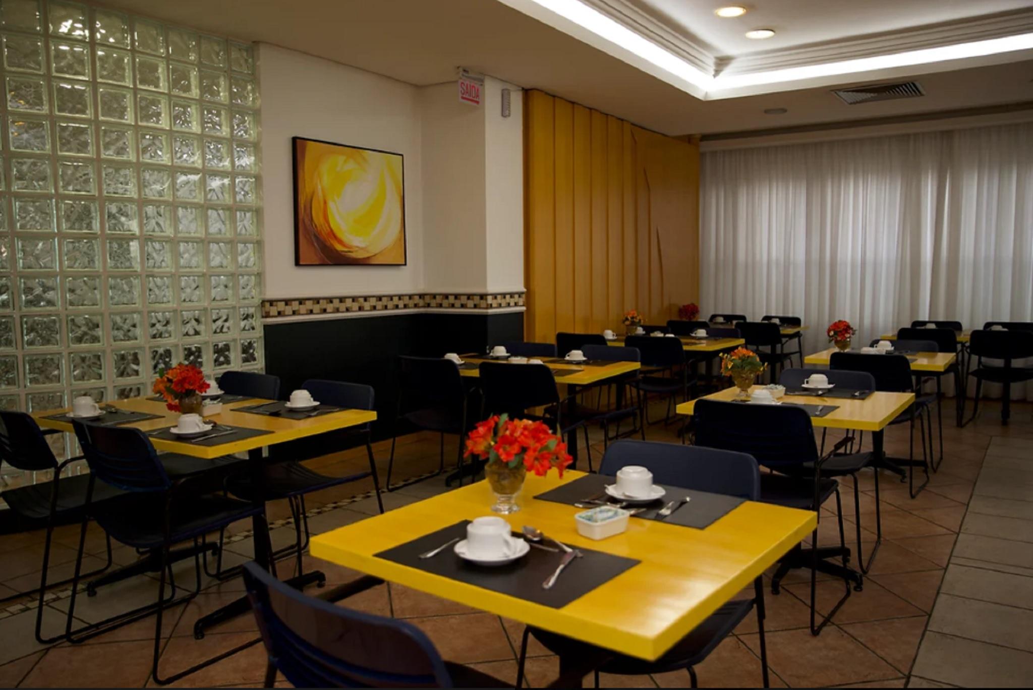 Restaurant Mogano Business Hotel