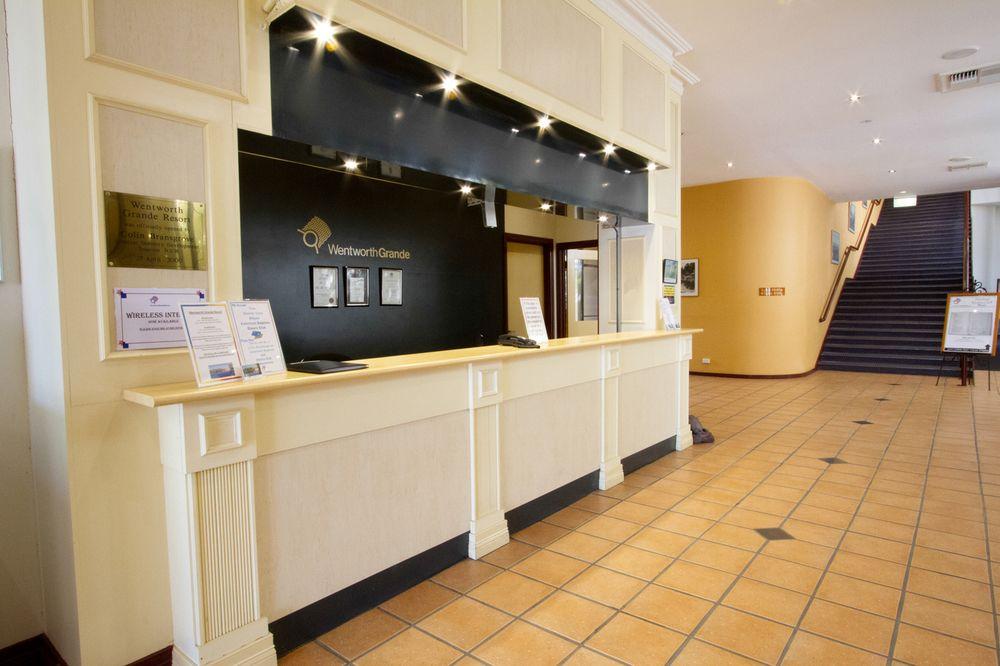 Vista Lobby Wentworth Grande Resort
