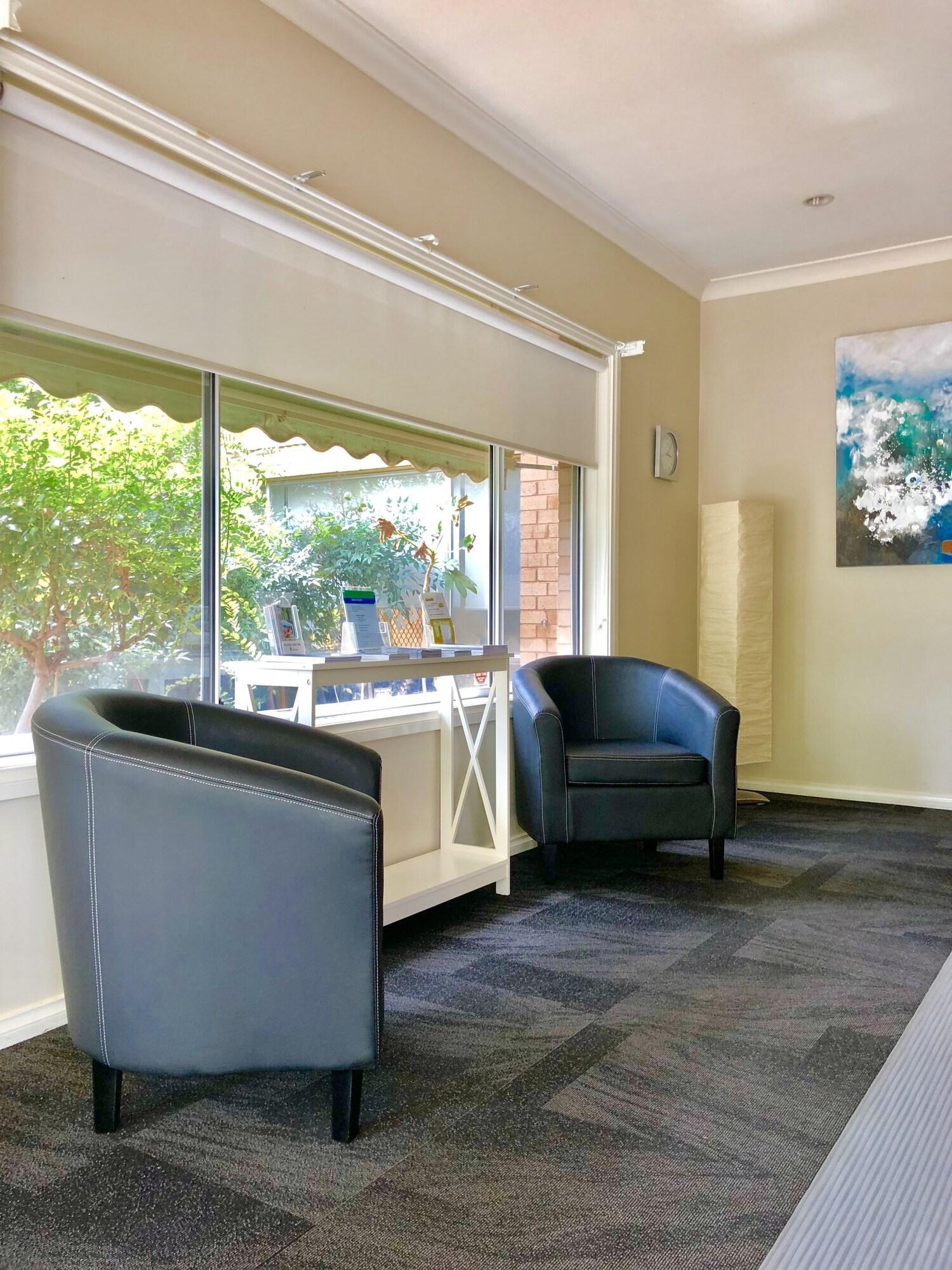 Vista Lobby Golfview Motor Inn