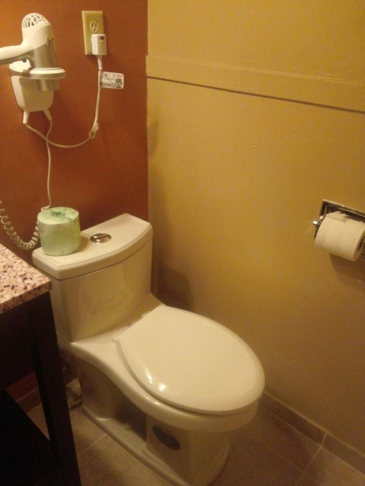 Vista Exterior Eureka Inn, Trademark Collection by Wyndham