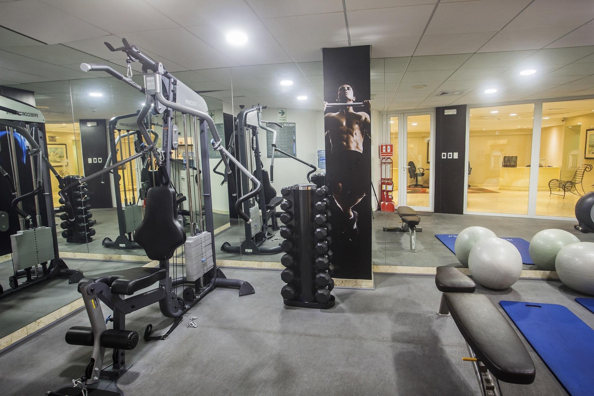Gimnasio Del Pilar Miraflores Hotel