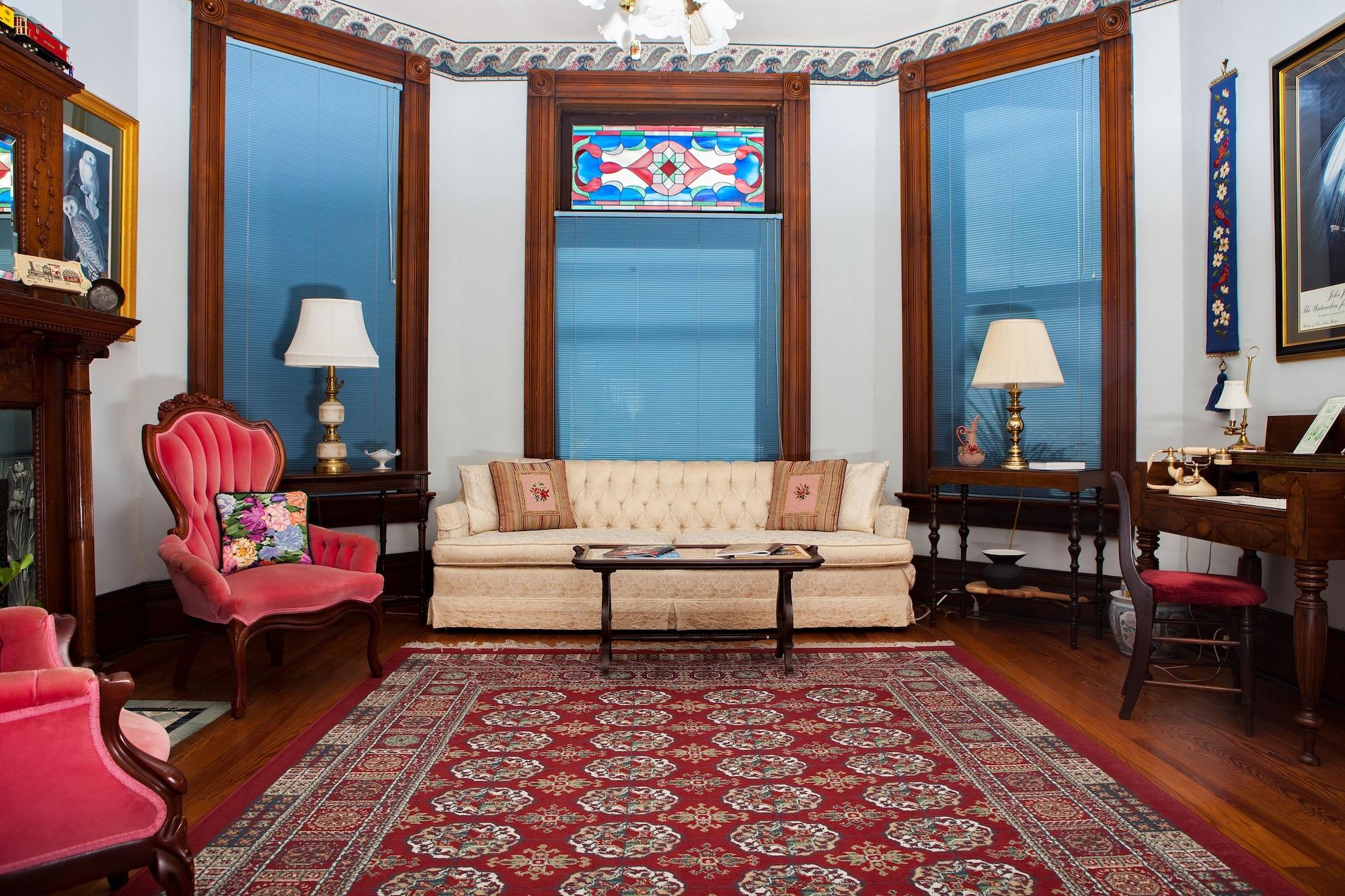 Vista Lobby L&N Bed and Breakfast