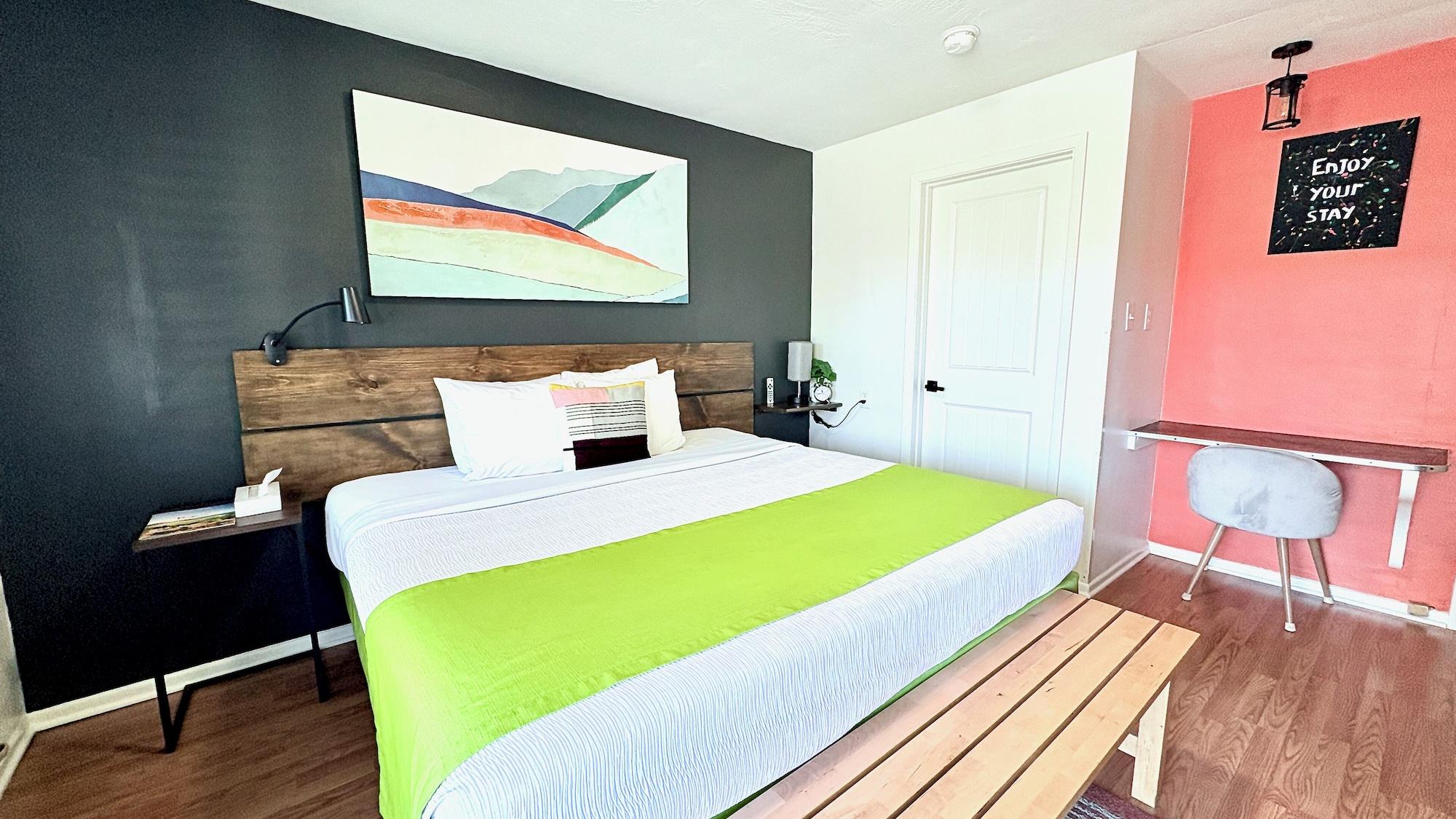 Varios City Center Motel