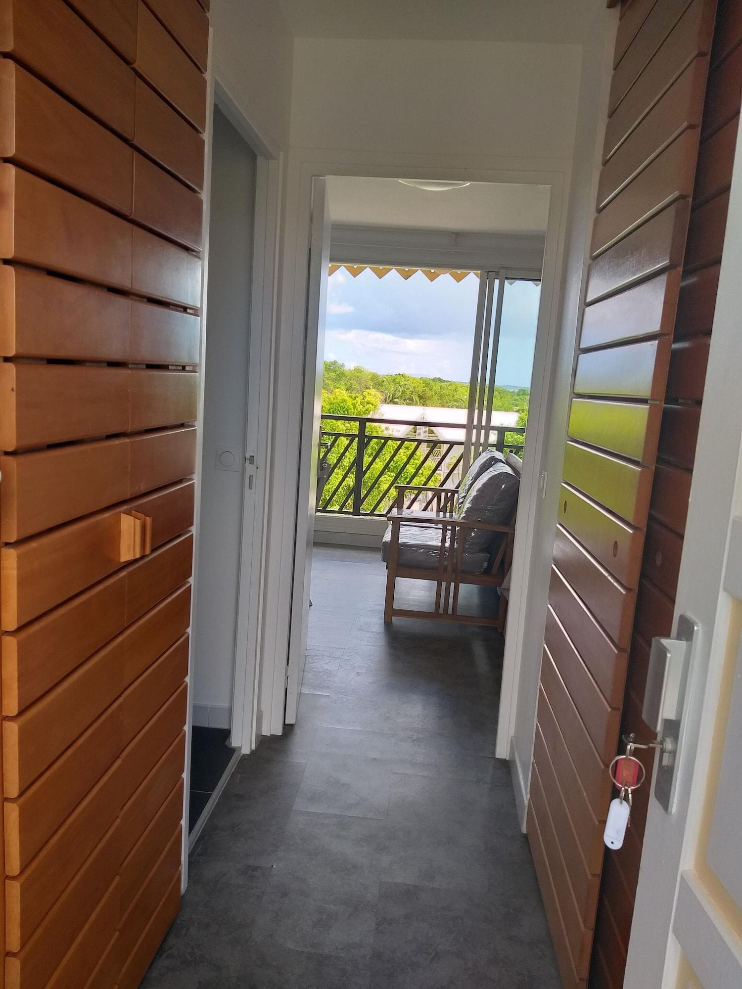 Vista Lobby Sea Sun Manga Mangano