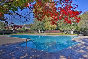 Alquiler Vacacional - Serene Napa Retreat w/ Pool Access & Patio!