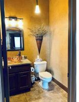 Alquiler Vacacional - Large Bayside Golf Course home with Lake Views.