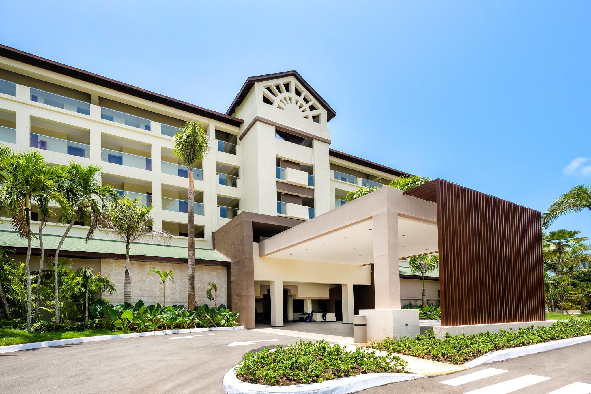 Vista Exterior Coral Costa Caribe Beach Resort - All Inclusive
