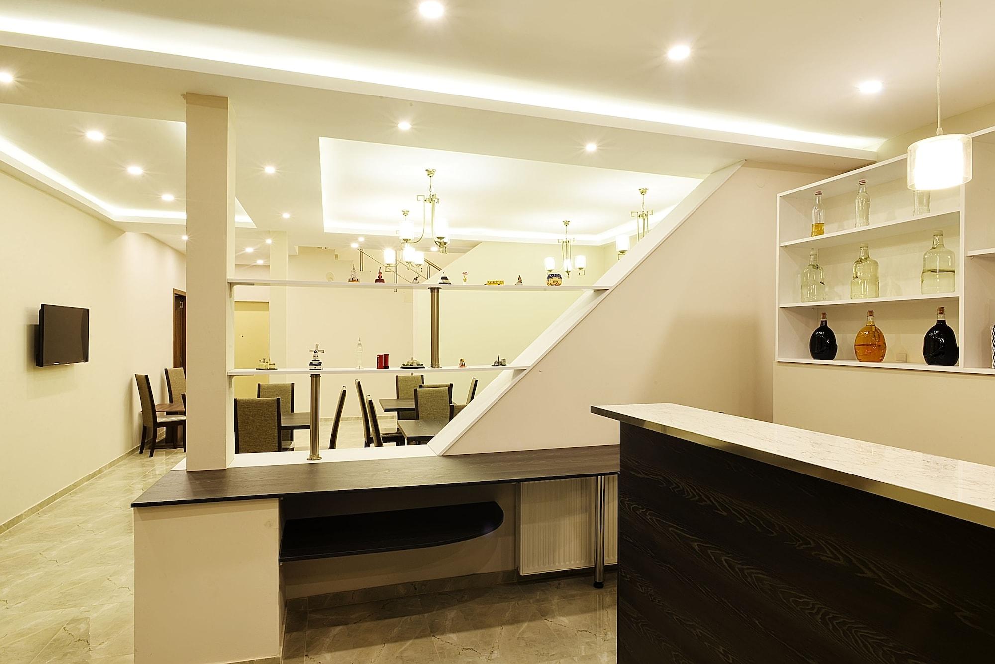 Vista Lobby MGK Hotel