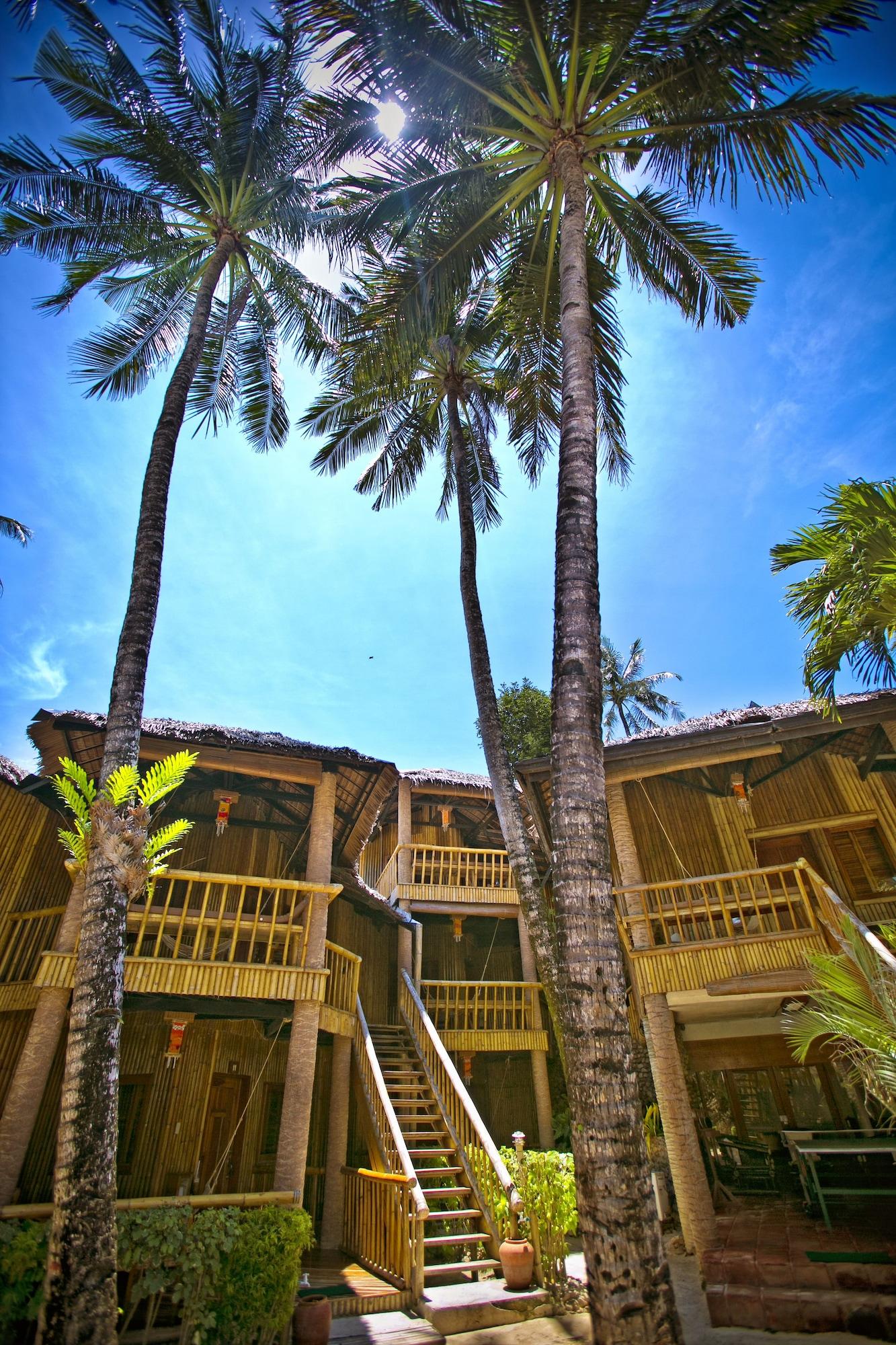 Vista Exterior Fridays Boracay Resort