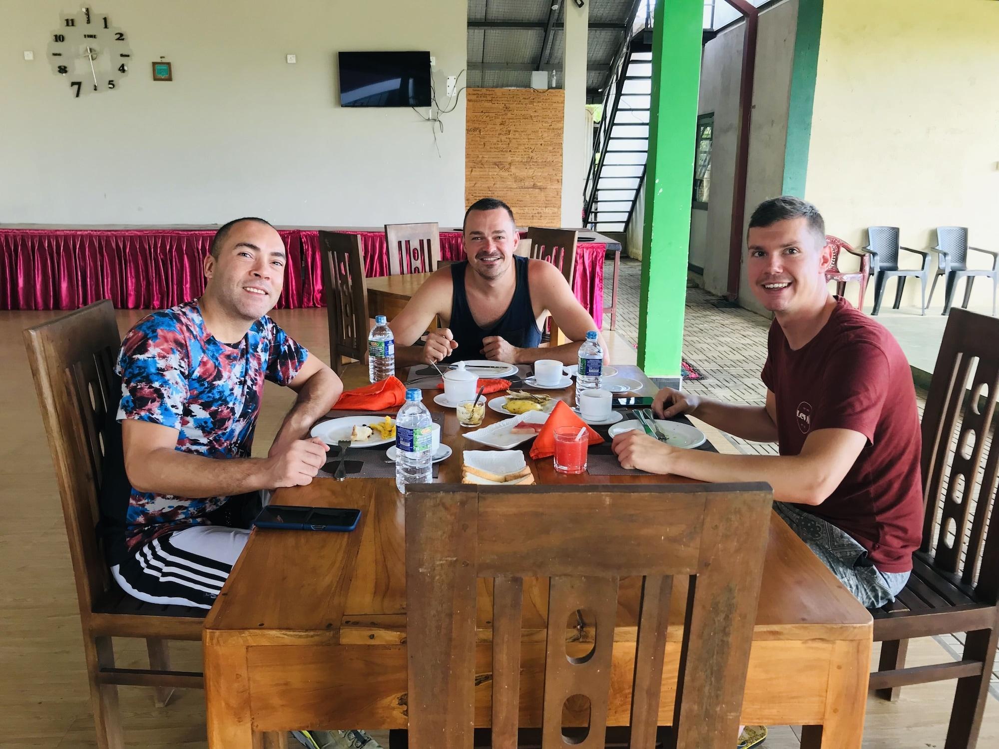 Restaurant Rivonway Hotel Polonnaruwa