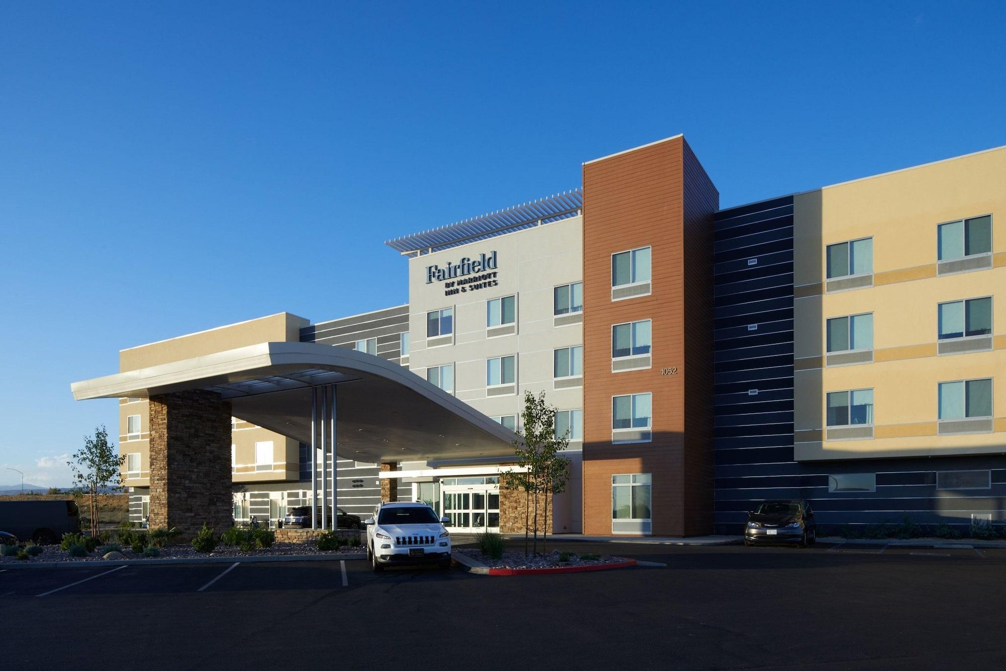 Vista Exterior Fairfield Inn & Suites by Marriott Palmdale West