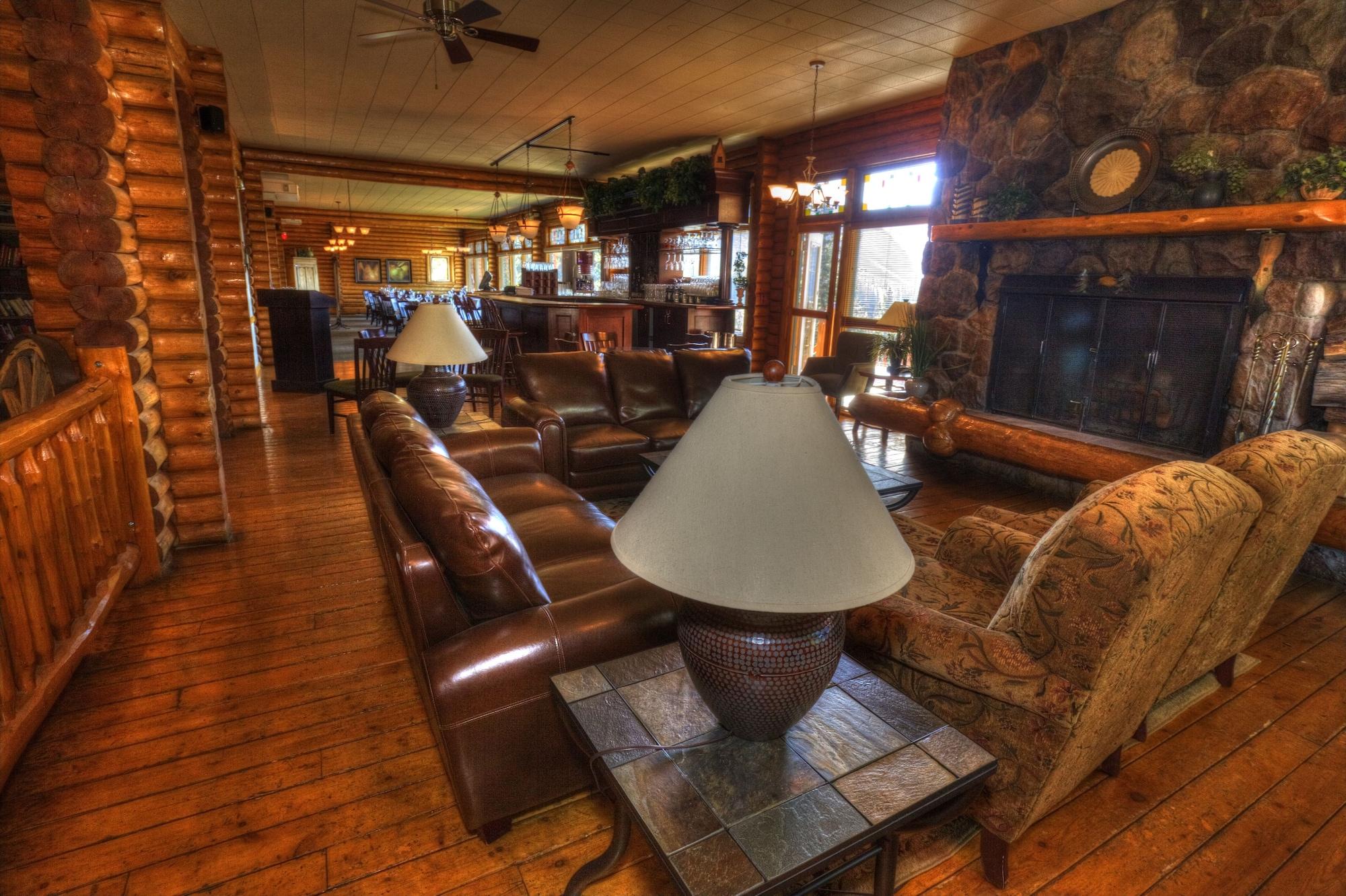 Bar/Salón Overlander Mountain Lodge
