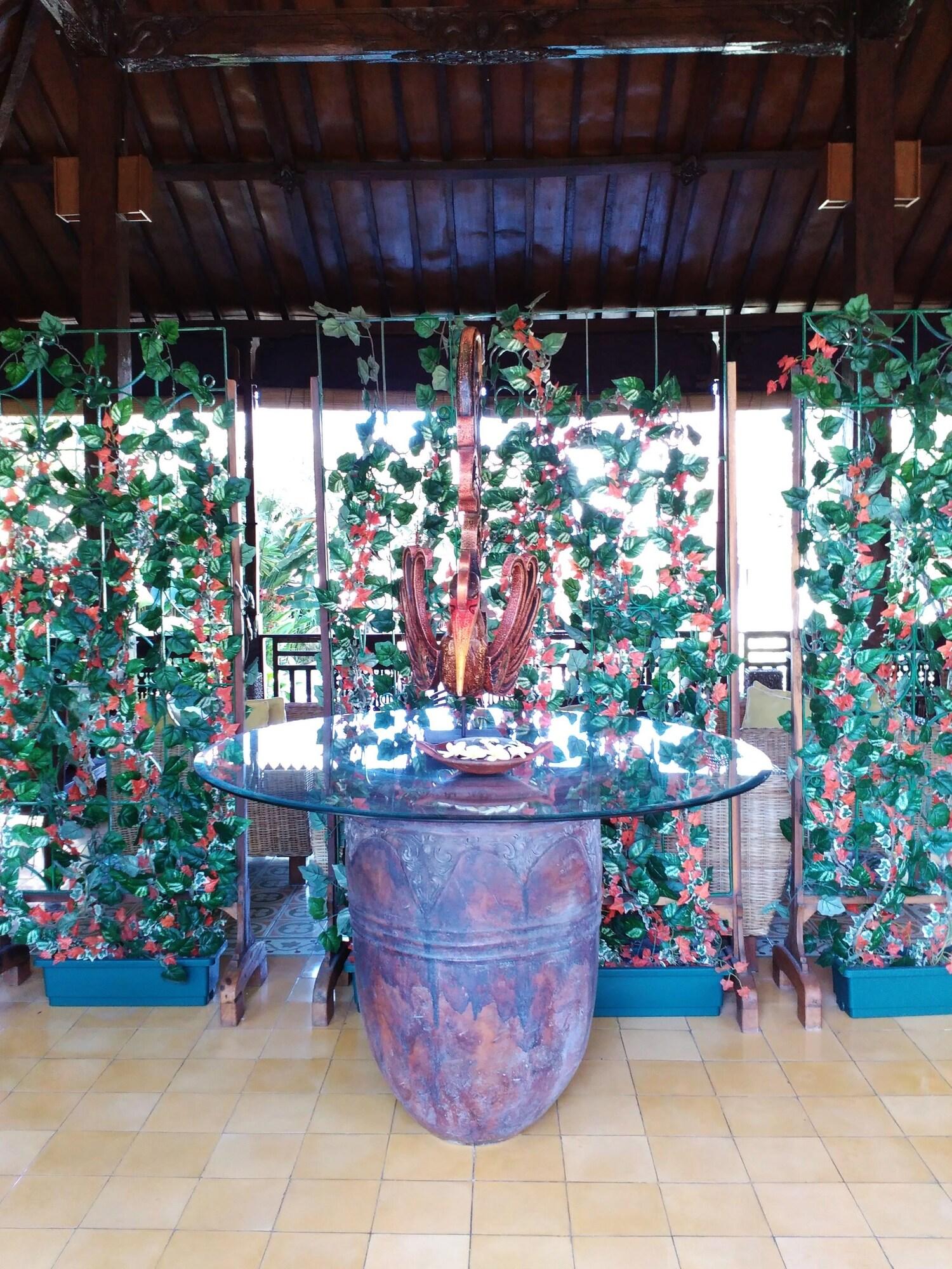 Vista Lobby Kampung Cenik