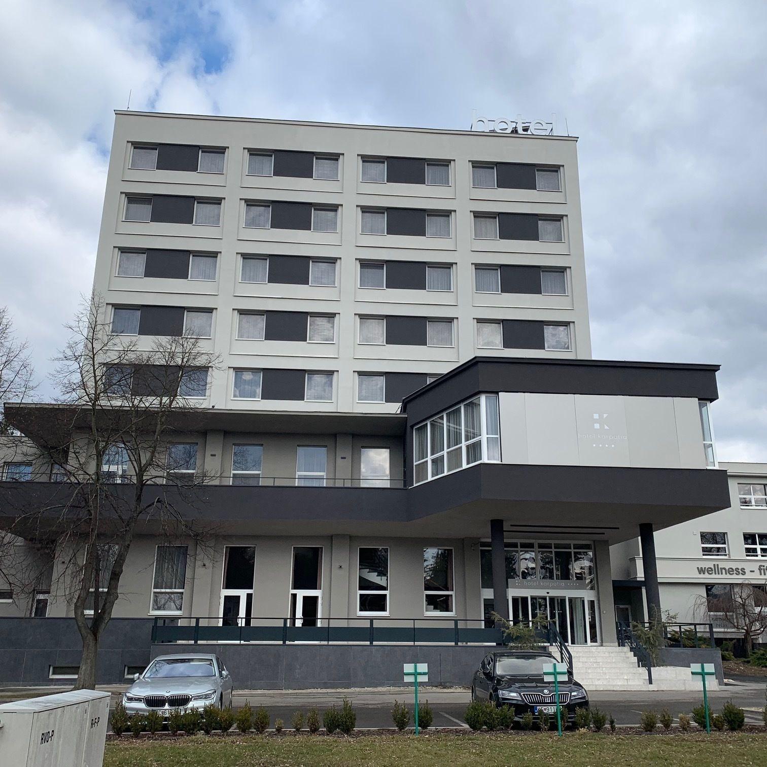 Vista Exterior Hotel Karpatia
