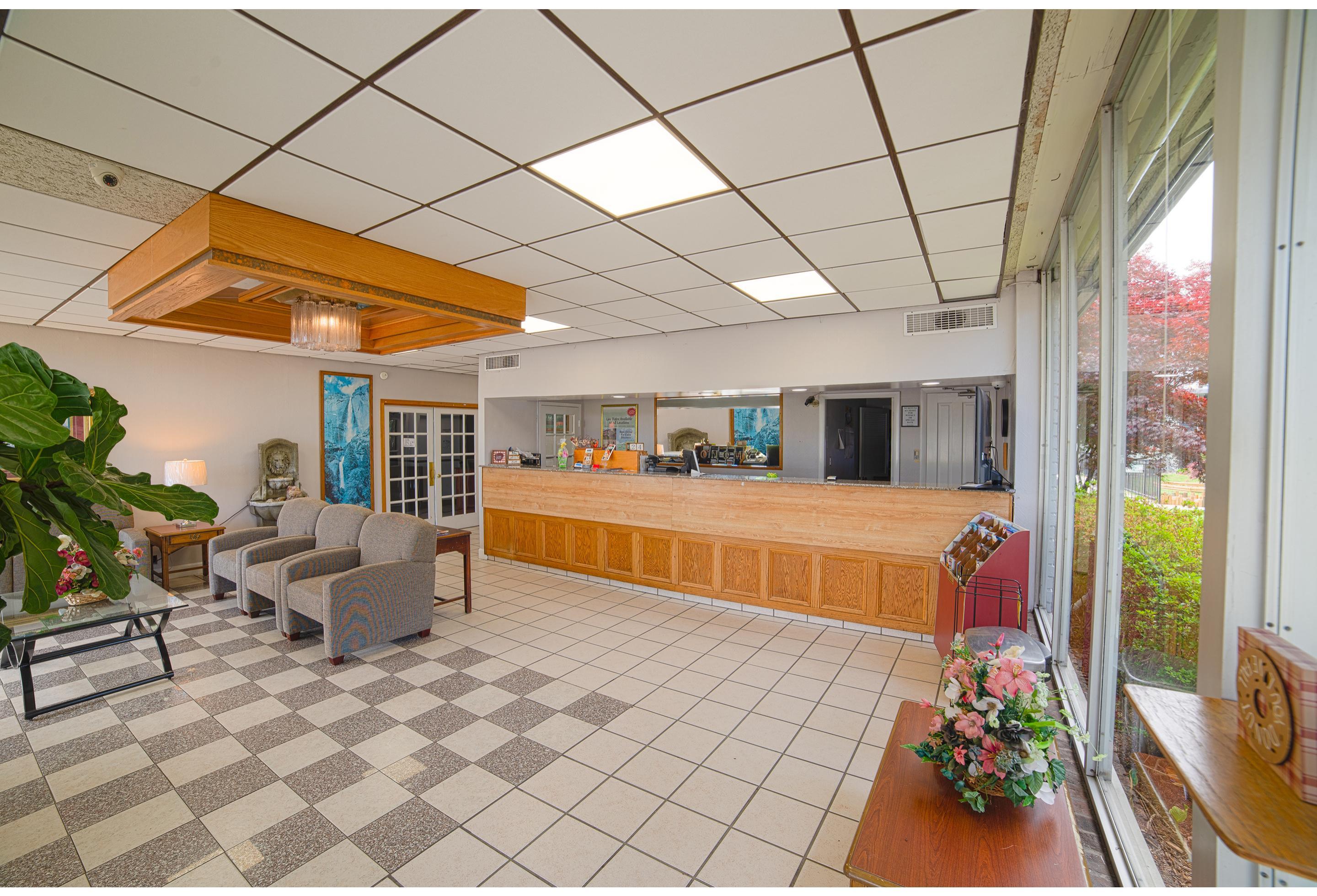 Vista Lobby Masters Inn Selma/Smithfield I-95 By OYO